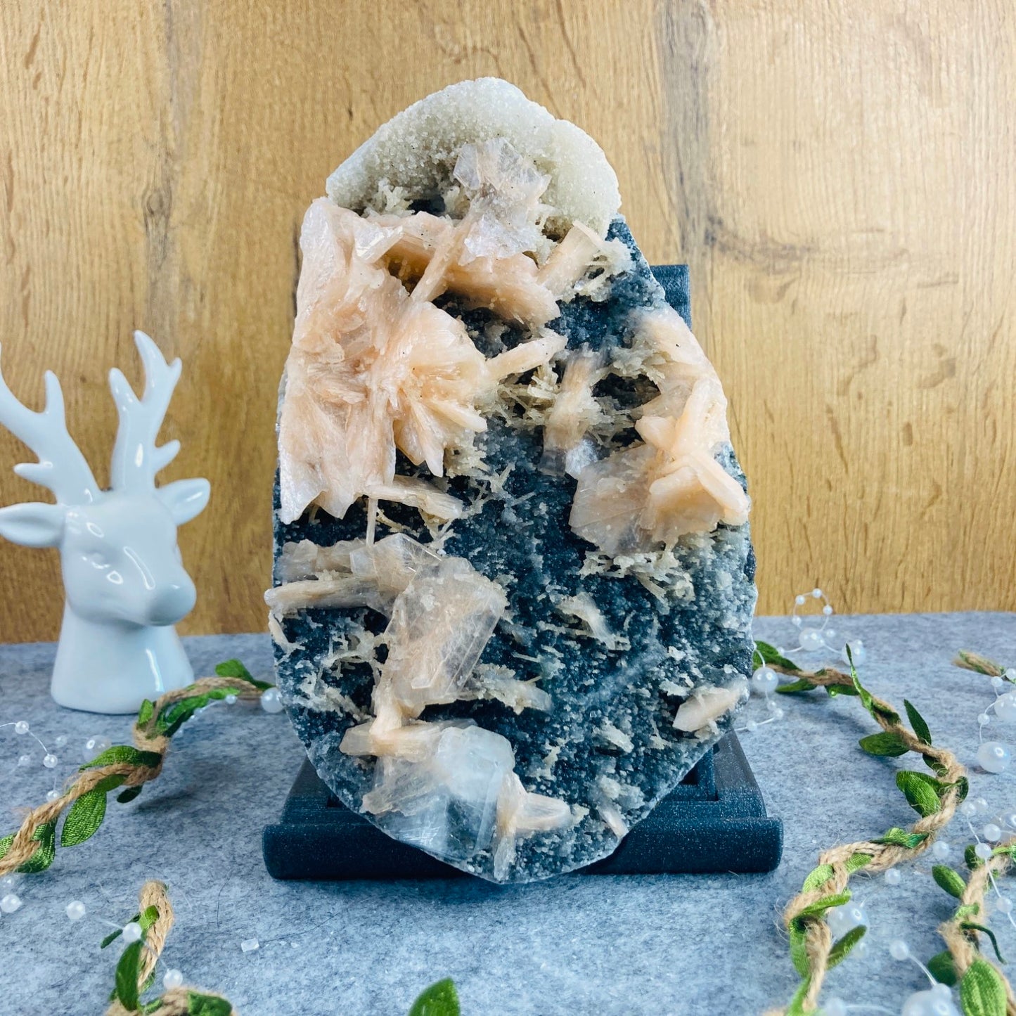Stilbite On Chalcedony
