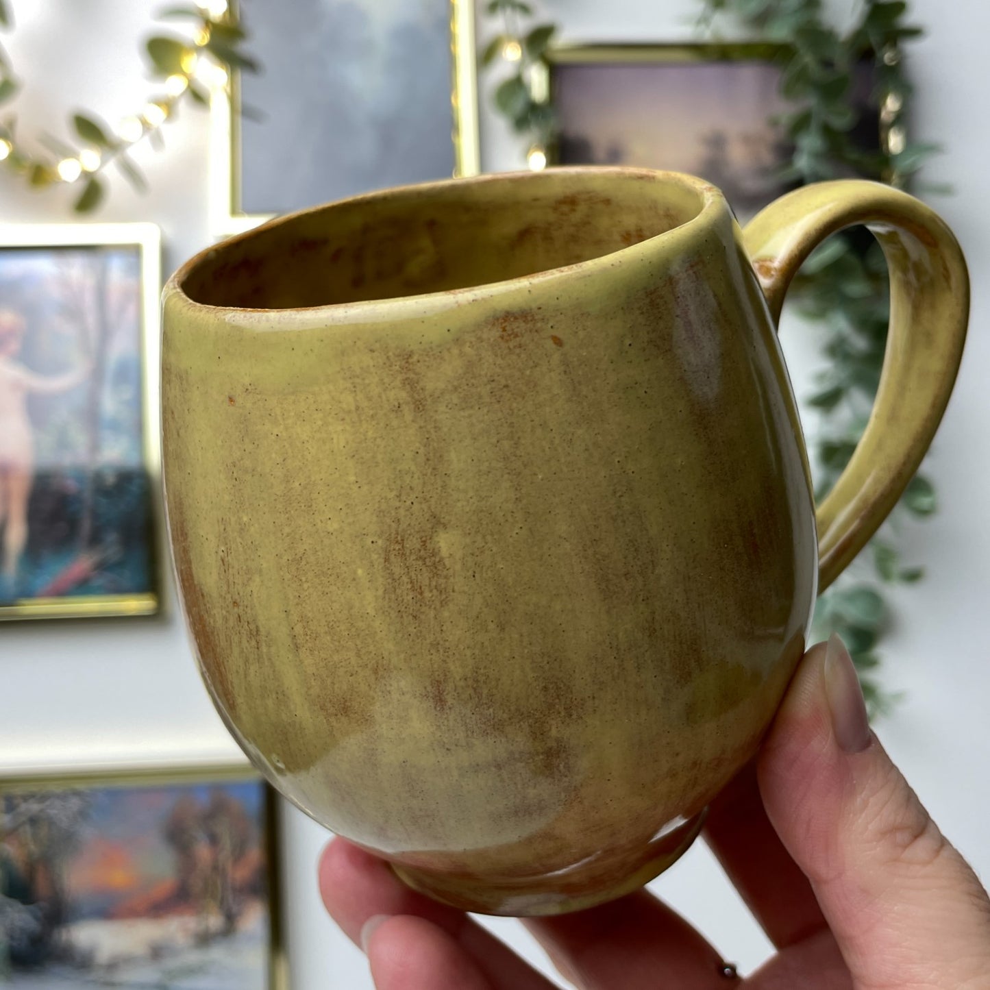 Affirmation mug - Kar iščem najde pot k meni #02