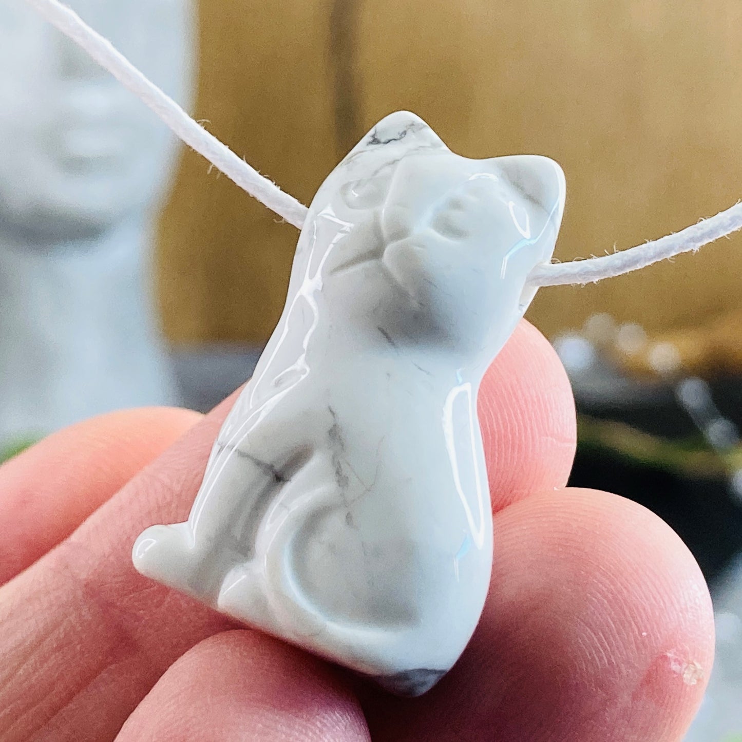 Cat Pendatn - 10 Different Crystals