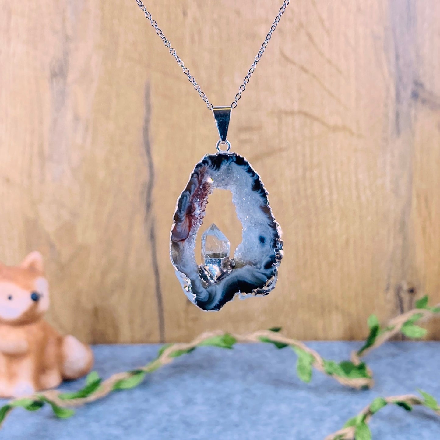 Agate & Clear Quartz - Necklace