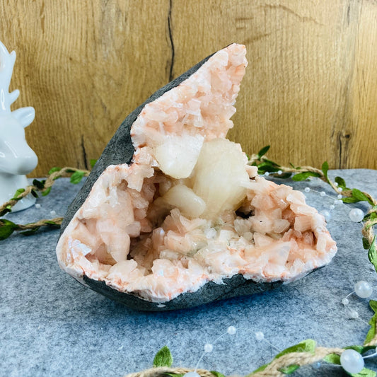 Heulandite Geode with Stilbite #04