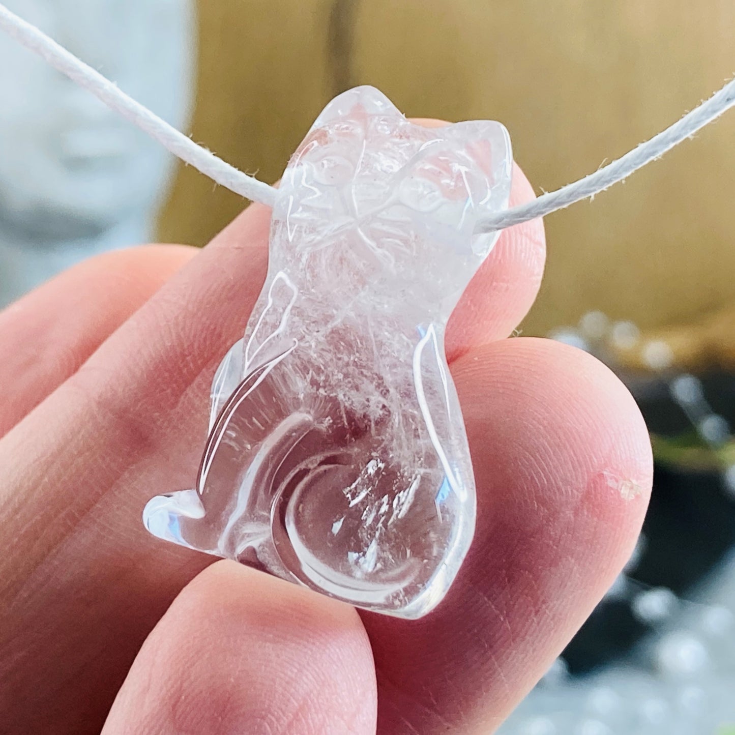 Cat Pendatn - 10 Different Crystals