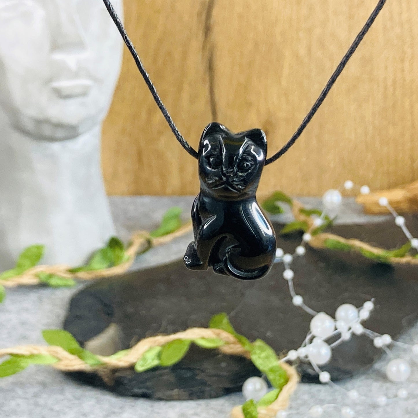 Cat Pendatn - 10 Different Crystals
