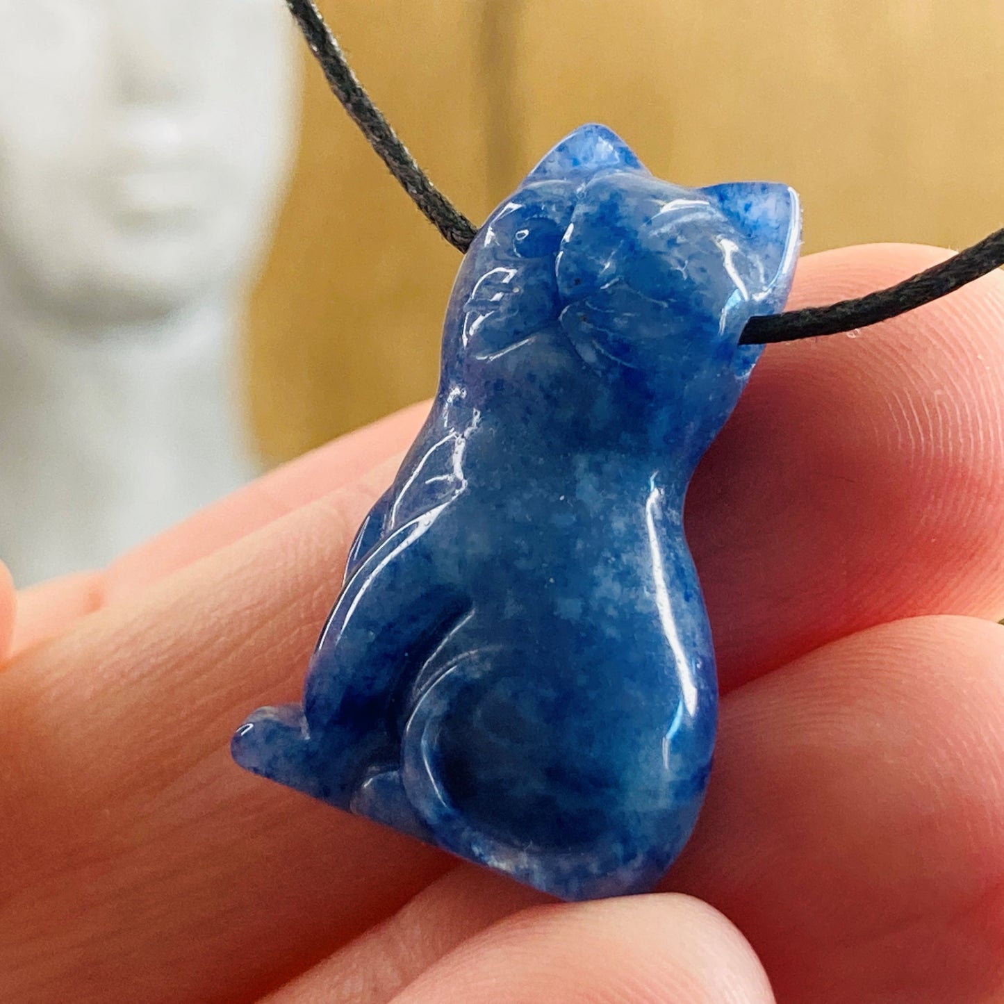 Cat Pendatn - 10 Different Crystals