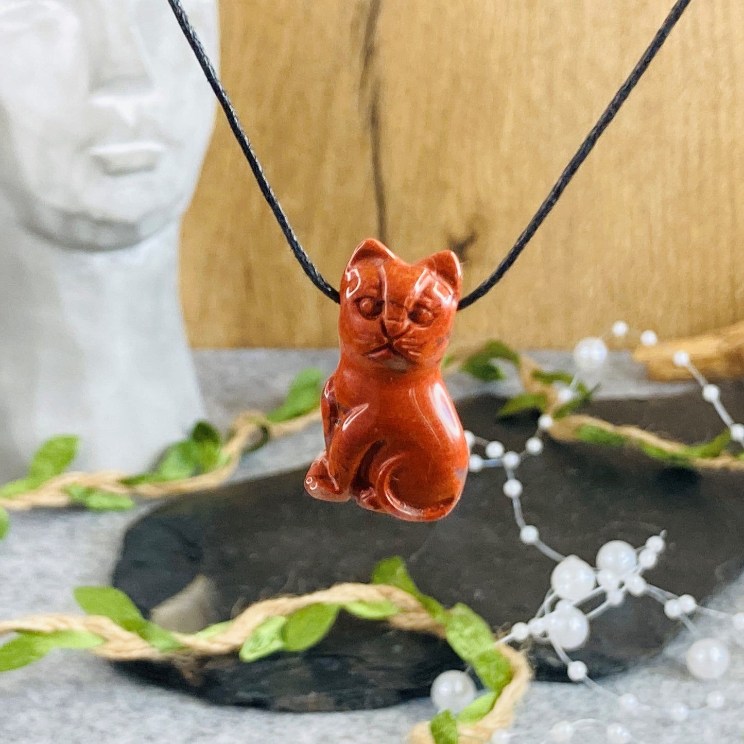 Cat Pendatn - 10 Different Crystals
