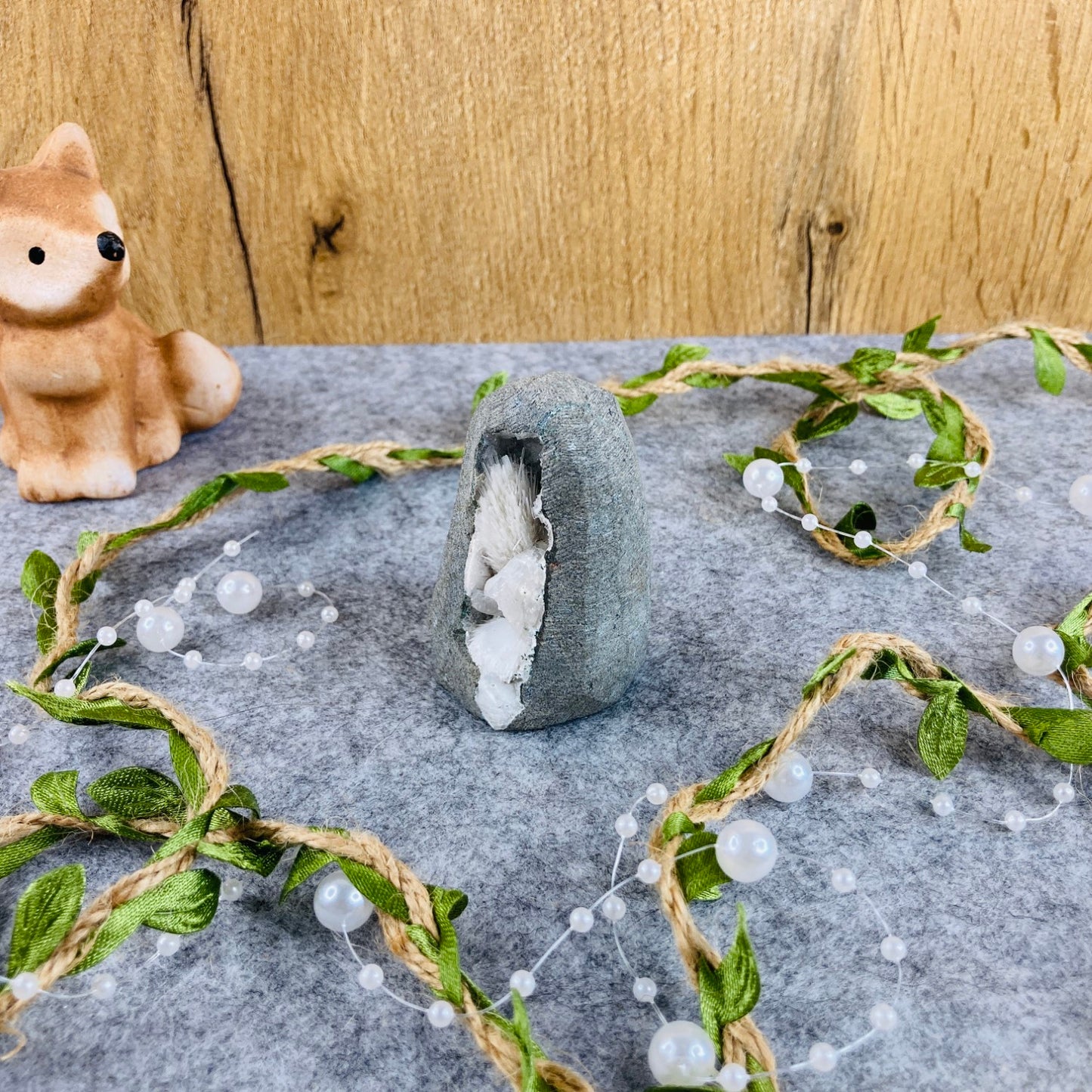 Scolecite in Basalt #01