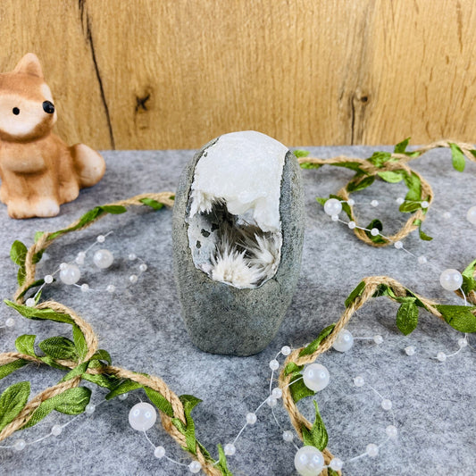Scolecite in Basalt #04
