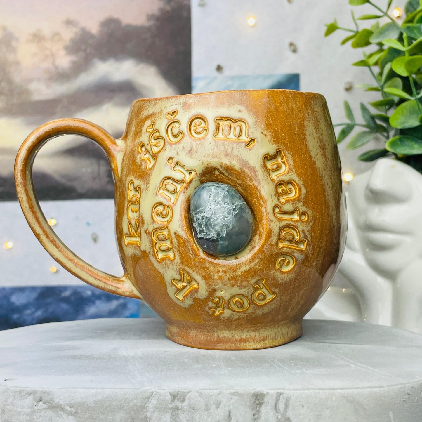 Affirmation mug - Kar iščem, najde pot k meni #01