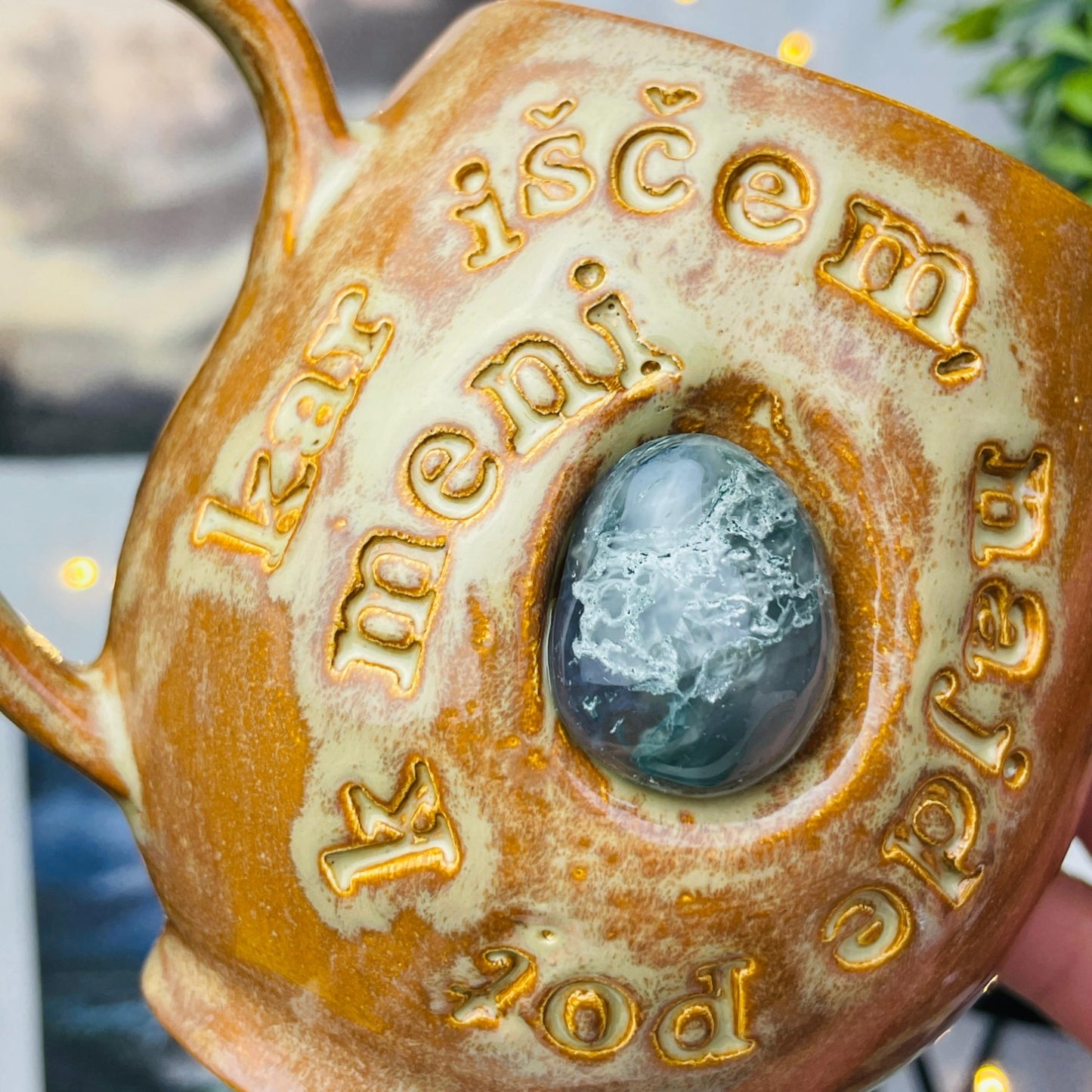 Affirmation mug - Kar iščem, najde pot k meni #01